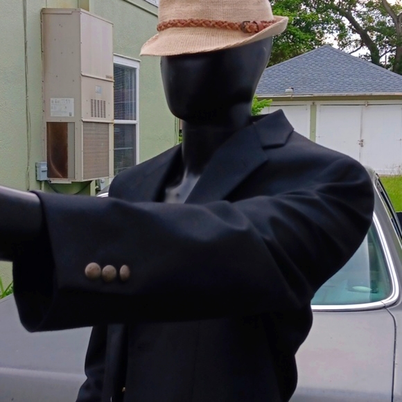 Stanley Blacker Men's (2) Button  Luxury Blazer with Metallic Style Buttons - Picture 2 of 16